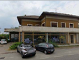 L'esterno della ex concessionaria Terziroli/3