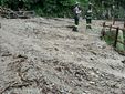 Lo smottamento sulla Sp 8 a Vararo di Cittiglio (foto gentilmente concessa di Laveno Mombello e dintorni) Lo smottamento sulla Sp 8 a Vararo di Cittiglio (foto gentilmente concessa di Laveno Mombello e dintorni)