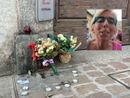 Fiori per Davide e a lato la cugina Laura Puricelli