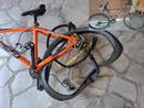 Le due bici coinvolte nell'incidente Le due bici coinvolte nell'incidente