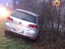 Finisce fuori strada con l'auto: un ferito grave a Valmorea