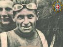 Cittiglio celebra il suo campione Alfredo Binda con una sfilata in paese e una gara ciclistica stile Anni Venti
