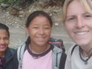 Susanna con due infermiere nepalesi Susanna con due infermiere nepalesi