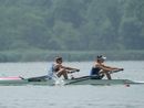 Alice Codato e Laura Meriano impegnate nel due senza alla Coppa del Mondo di Varese (foto canottaggio.org)