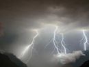 Nelle prossime ore possibile forte maltempo: doppia allerta per temporali forti e rischio idrogeologico nel nord della provincia di Varese