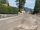 La situazione di viale Borri dopo i lavori: i rattoppi all'asfalto non avevano reso migliore la condizione della carreggiata, anzi La situazione di viale Borri dopo i lavori: i rattoppi all'asfalto non avevano reso migliore la condizione della carreggiata, anzi