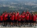 Il Varese ieri è salito al Sacro Monte (foto dal profilo Facebook ufficiale del Varese Football Club) Il Varese ieri è salito al Sacro Monte (foto dal profilo Facebook ufficiale del Varese Football Club)