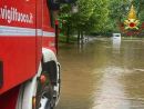Maltempo, allagamenti a Milano: evacuata comunità vicino al Lambro