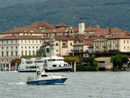 Turista tedesco getta rifiuti nel lago Maggiore: ora dovrà pagare 2.500 di multa Turista tedesco getta rifiuti nel lago Maggiore: ora dovrà pagare 2.500 di multa