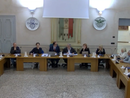 Un'immagine della seduta del consiglio comunale di Laveno del 24 settembre Un'immagine della seduta del consiglio comunale di Laveno del 24 settembre