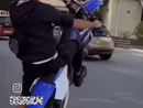 Un frame del video postato su Instagram dal sindaco di Laveno Un frame del video postato su Instagram dal sindaco di Laveno