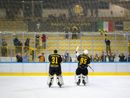 Sergii Pisarenko e Pippo Matonti sotto la curva, che stasera sarà piena: sarebbe rivederli così dopo Varese-Fiemme (Fotografia Galbiati)