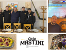 L'inaugurazione di Casa Mastini nel locale "Al Posto Giusto" di Masnago con Bastille, Makinen, lo sponsor, tifoso e proprietario della location Mirko Reto, Pisarenko e capitan Vanetti. Nelle altre foto il logo e la pizza giallonera L'inaugurazione di Casa Mastini nel locale "Al Posto Giusto" di Masnago con Bastille, Makinen, lo sponsor, tifoso e proprietario della location Mirko Reto, Pisarenko e capitan Vanetti. Nelle altre foto il logo e la pizza giallonera