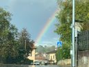 L'arcobaleno di via Monte Generoso a Varese