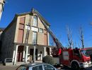 Pluviale pericolante per il vento forte. Intervento dei vigili del fuoco alla chiesa di Verghera