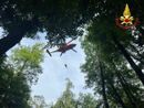 FOTO. Disperso nel bosco in Val Veddasca: salvato dall'elicottero dei vigili del fuoco