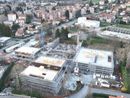 La vista dall'alto del nuovo polo scolastico e sportivo che sta nascendo a San Fermo (Foto e video Alessandro Umberto Galbiati)