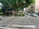 Il luogo dove sono intervenuti ambulanza e agenti della Questura