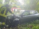 FOTO. Auto fuori strada al Brinzio nei pressi di Castello Cabiaglio