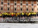 Quei venti &quot;ragazzini&quot; partiti da Varese sono arrivati a Roma. La benzina? Passione, amicizia, ciclismo e... Pavarin