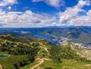 Il Mottarone e il versante del Lago d'Orta (Archivio Fotografico Distretto Turistico dei Laghi - Foto di Marco Benedetto Cerini). Sotto in gallery Valle Vigezzo in bici (foto Ettore Sauro) e Villa Taranto a Verbania (foto Marco Benedetto Cerini)