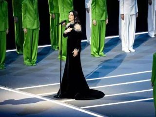 Laura Pausini canta l'inno d'Italia - Ipa/Fotogramma Laura Pausini canta l'inno d'Italia - Ipa/Fotogramma