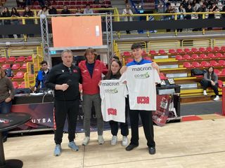 Premio disponibilità per Chiara Testolin e Riccardo Rea Premio disponibilità per Chiara Testolin e Riccardo Rea