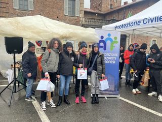 Tutti vincitori: i campioni e tutti i partecipanti che hanno dato il massimo tra fango e pioggia (si ringrazia Filippo D'Angelo per le foto dei gruppi) Tutti vincitori: i campioni e tutti i partecipanti che hanno dato il massimo tra fango e pioggia (si ringrazia Filippo D'Angelo per le foto dei gruppi)
