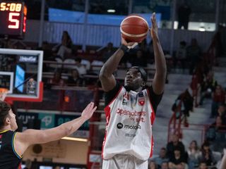 I volti vuoti e segnati di Tyus, Alviti e Librizzi dopo Varese-Cremona