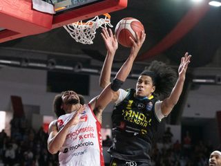 I volti vuoti e segnati di Tyus, Alviti e Librizzi dopo Varese-Cremona