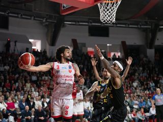 I volti vuoti e segnati di Tyus, Alviti e Librizzi dopo Varese-Cremona