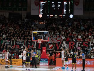 I volti vuoti e segnati di Tyus, Alviti e Librizzi dopo Varese-Cremona