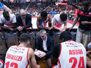 I volti vuoti e segnati di Tyus, Alviti e Librizzi dopo Varese-Cremona