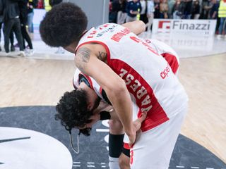 I volti vuoti e segnati di Tyus, Alviti e Librizzi dopo Varese-Cremona