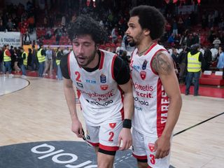 I volti vuoti e segnati di Tyus, Alviti e Librizzi dopo Varese-Cremona