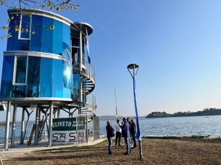 L'inaugurazione della nuova torretta del canottaggio sul lungolago di Gavirate