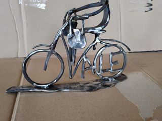 Una scultura in ferro realizzata da Rodolfo Venturoli Una scultura in ferro realizzata da Rodolfo Venturoli