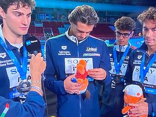 La staffetta azzurra d'argento La staffetta azzurra d'argento