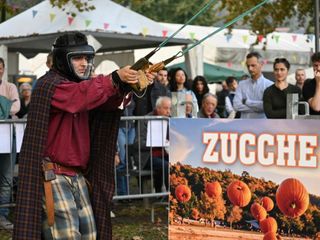 Alcune immagini della Festa della Zucca di Gavirate 2025 (foto di Angela Garro)