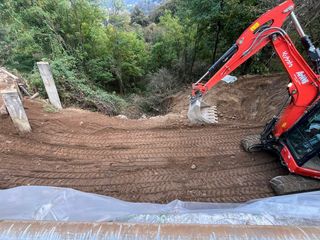 I lavori in corso sulla statale 233 a Lavena Ponte Tresa