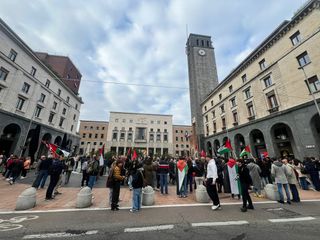 Le immagini della manifestazione di Varese per Gaza