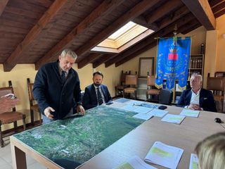 Alcune immagini della conferenza stampa in Comune a Gavirate con Magrini, Parola, Zocchi e Iametti