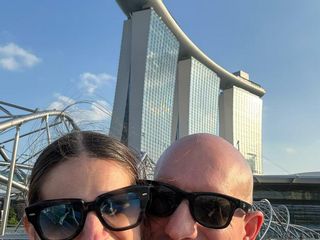 Il viaggio oltre ogni barriera di Elena Travaini e Roberto Lachin negli Emirati Arabi Uniti e a Singapore