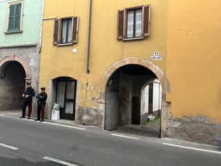 Via Porro a Induno Olona dove stanotte si è consumata una violenta aggressione in cui ha perso la vita un trentenne Via Porro a Induno Olona dove stanotte si è consumata una violenta aggressione in cui ha perso la vita un trentenne