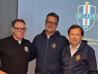 Da sinistra Chris McSorley, Marco Margiotta, Cristof Leitner (foto Milano Hc) Da sinistra Chris McSorley, Marco Margiotta, Cristof Leitner (foto Milano Hc)