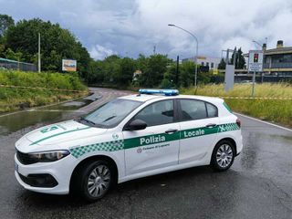 A Castellanza chiuso per allagamenti viale Borri A Castellanza chiuso per allagamenti viale Borri