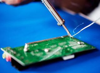 Usa-Cina, è guerra dei chip: il contrattacco di Pechino