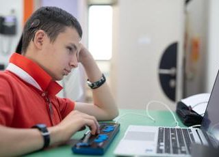 Disabilità, Lega Filo d'Oro: &quot;Riconoscere diritti persone sordocieche&quot;