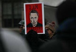Usa, Musk torna all'attacco: &quot;Ditemi a che serve il vostro lavoro o sarete licenziati&quot;
