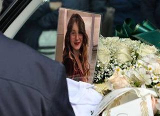 Sara Campanella, dolore e commozione alla camera ardente della ragazza uccisa